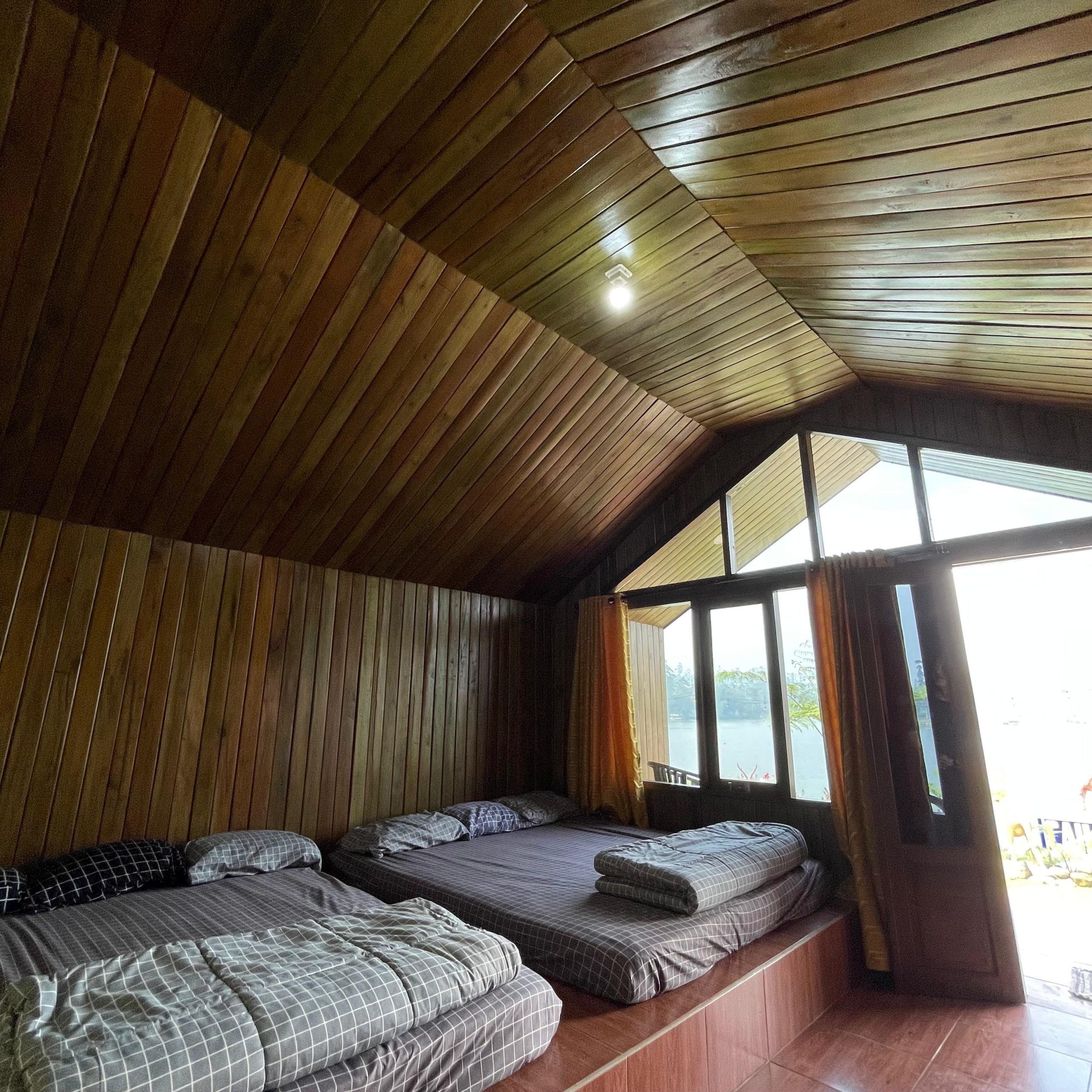 WhatsApp Image 2025-10-14 at 15.10.52_0993fd36